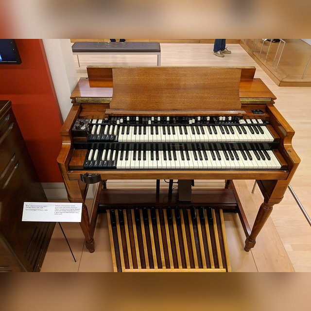 Órgano electrónico